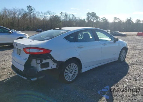 2013 Ford Fusion Hybrid Se z USA, uszkodzony, nr VIN 3FA6P0LUXDR373319